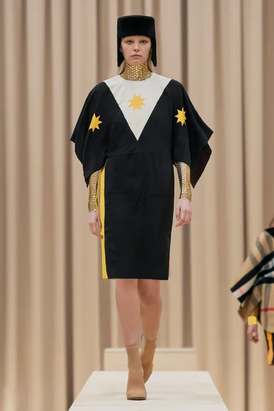 Look 35